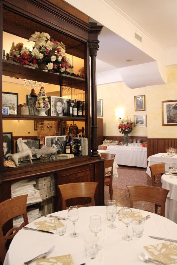 Hotel La Locanda Del Borgo Rome Luaran gambar