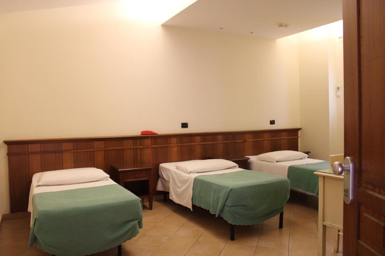 Hotel La Locanda Del Borgo Rome Luaran gambar