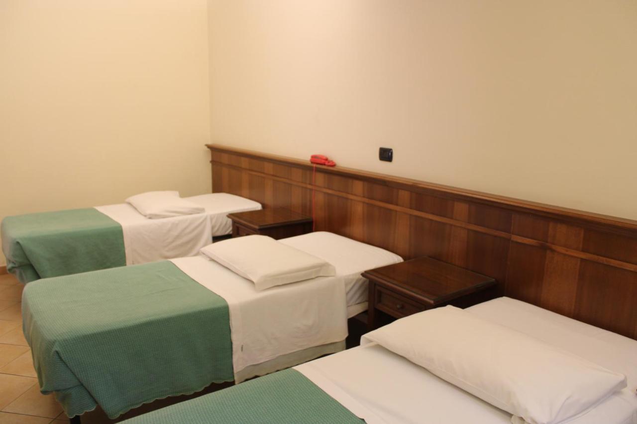 Hotel La Locanda Del Borgo Rome Luaran gambar
